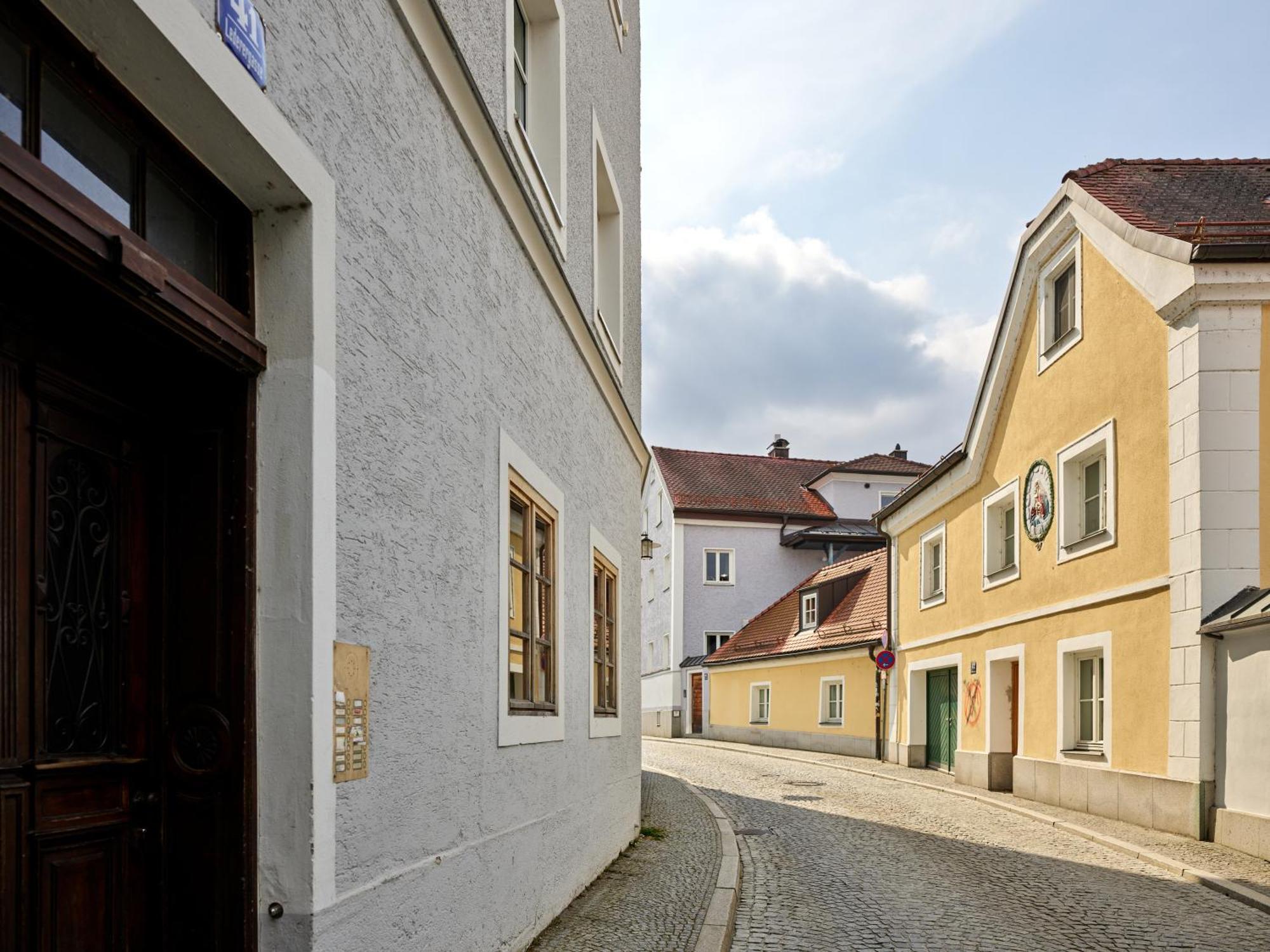 Residery Zentrale Altbauwohnung Mit Arbeitsplatz In Der Innstadt *